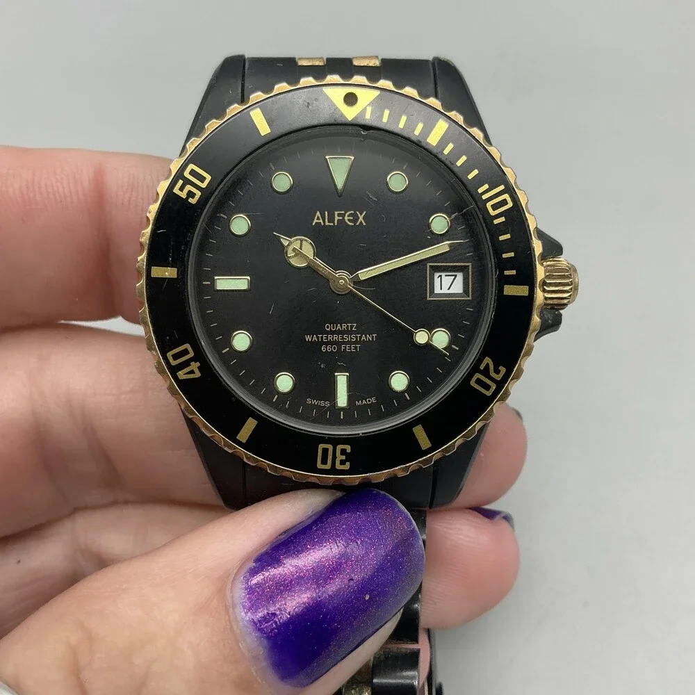 Alfex 4748 Diver Mens Watch 37mm Black Gold Tone Date 200m New Battery 7.25